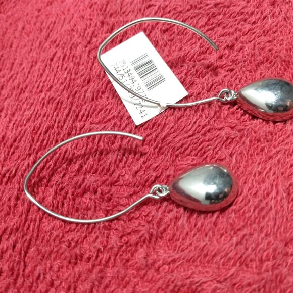 Teardrop Earrings Macy's $50 Retail ~ New With Tags - Picture 7 of 8